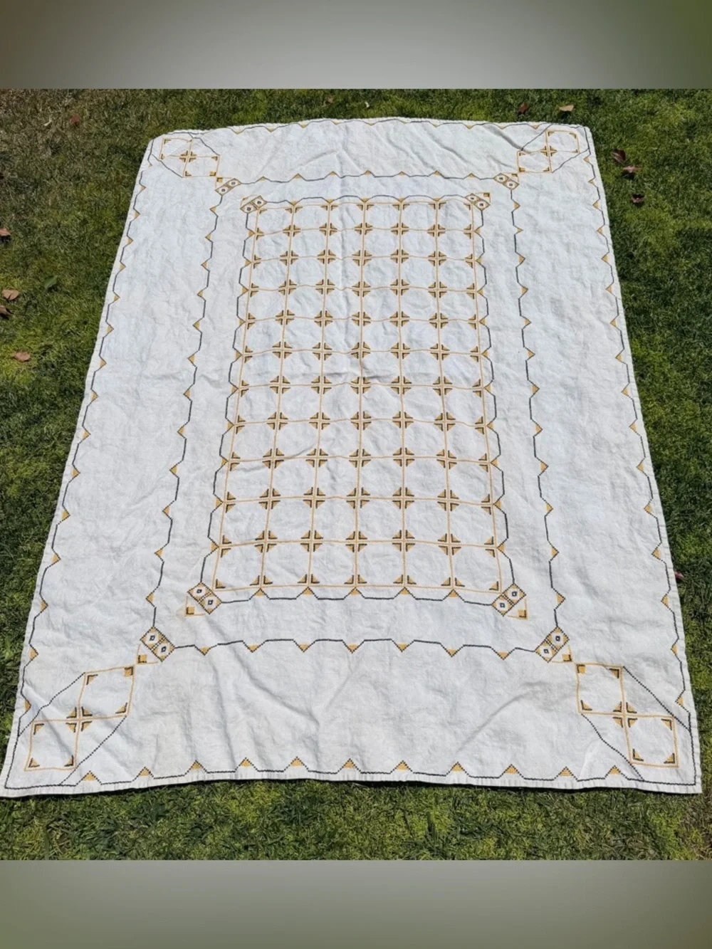 VTG Traditional Geometric Folk Cross Stitch Linen Tablecloth Black Yellow 47x64